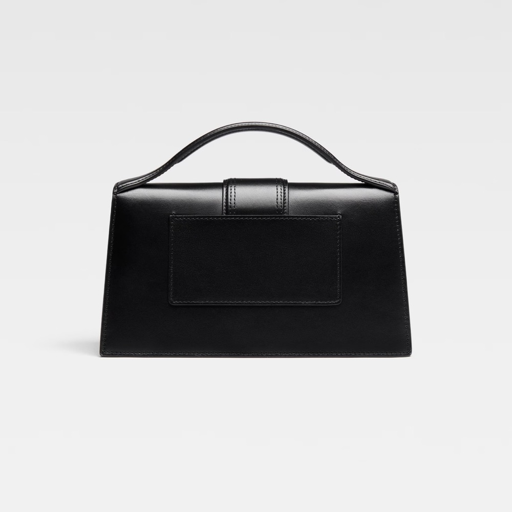 LES CLASSIQUES “Le grand bambino” bag
Handbag with adjustable crossbody strap. - Picture 3 of 6
